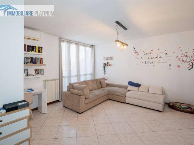 Appartamento in vendita a Albiate MB
