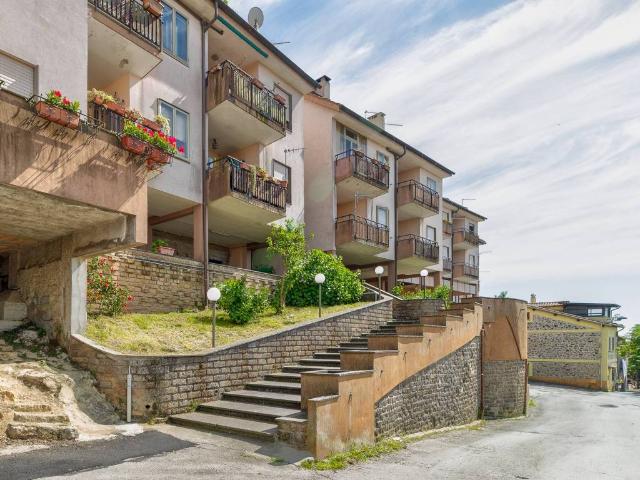 Appartamento in vendita a Allumiere RM
