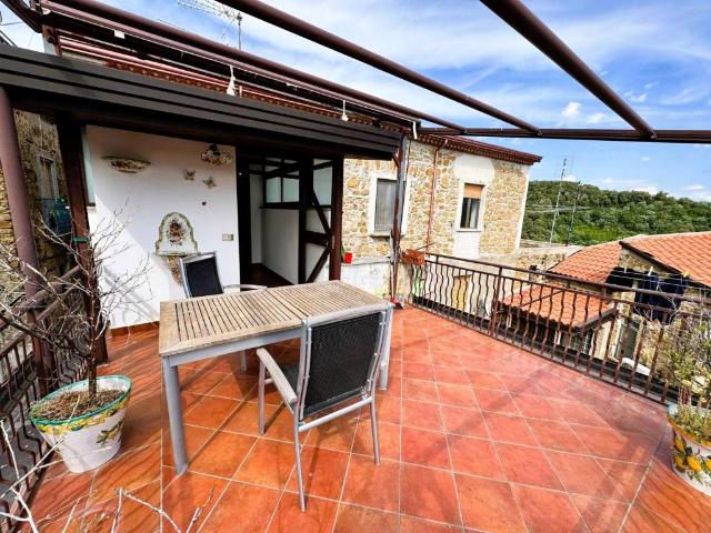 Appartamento in vendita a Altavilla Silentina SA