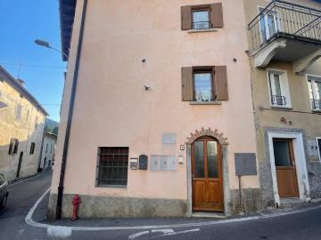 Appartamento in vendita a Alta Valle Intelvi CO