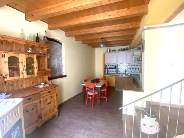 Appartamento in vendita a Alta Valle Intelvi CO