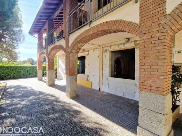 Appartamento in vendita a Alzate Brianza