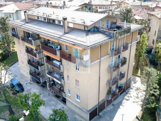 Appartamento in vendita a Alzano Lombardo BG