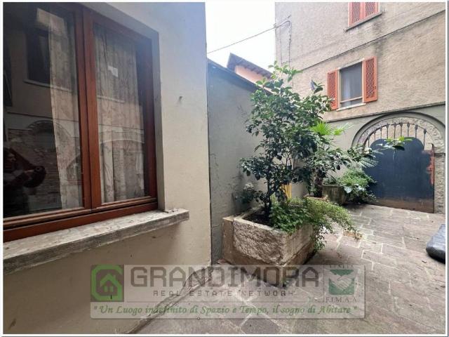Appartamento in vendita a Alzano Lombardo BG
