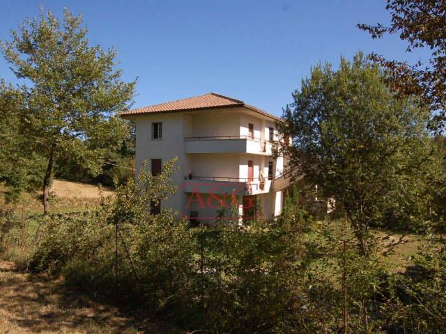 Appartamento in vendita a Amandola, Campagna