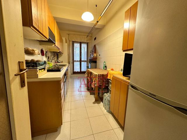 Appartamento in vendita a Amandola, Centro