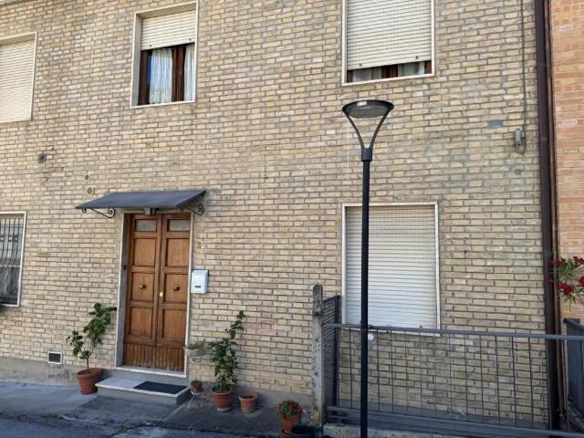 Appartamento in vendita a Amandola FM