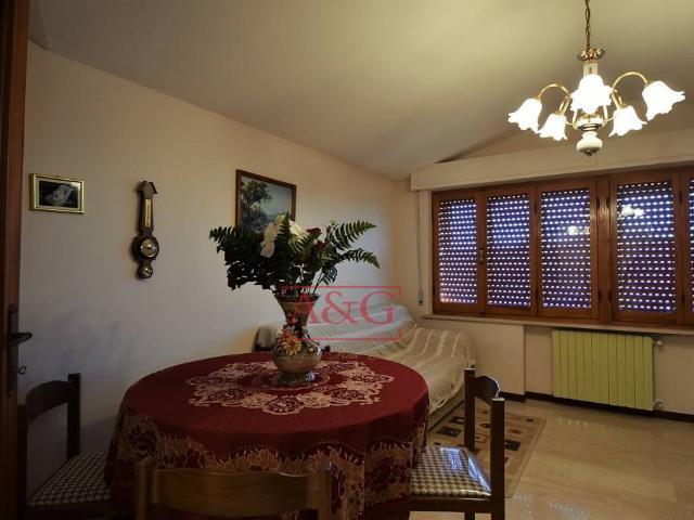 Appartamento in vendita a Amandola, Periferia