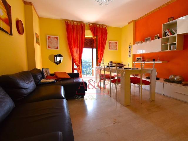 Appartamento in vendita a Amandola, Semicentro