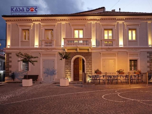 Appartamento in vendita a Amaroni, Centro