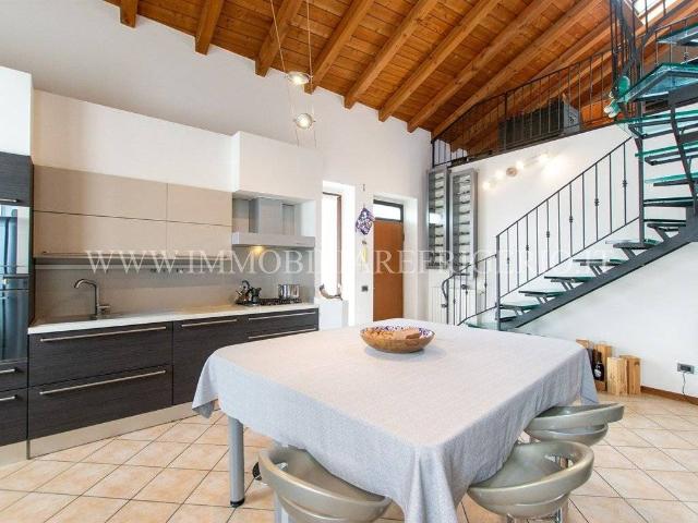 Appartamento in vendita a Ambivere BG
