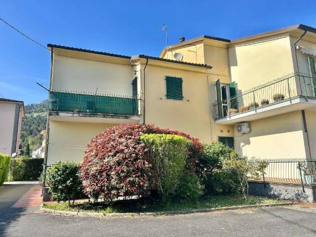 Appartamento in vendita a Ameglia SP