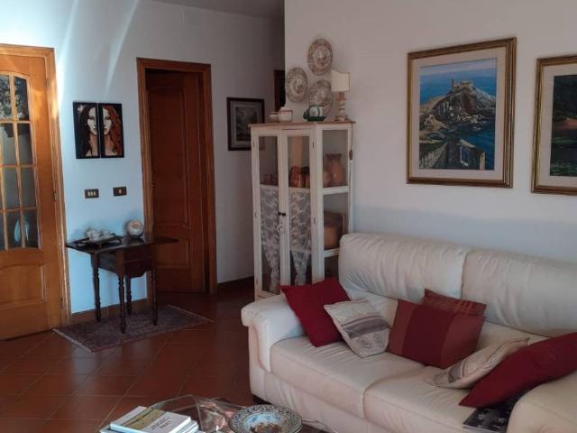 Appartamento in vendita a Ameglia SP