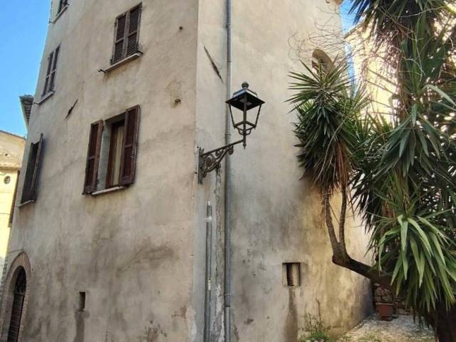 Appartamento in vendita a Amelia TR
