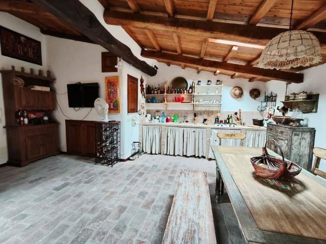 Appartamento in vendita a Amelia TR