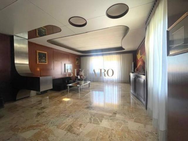 Appartamento in vendita a Ancona AN