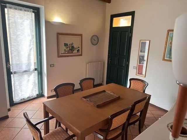 Appartamento in vendita a Angera VA