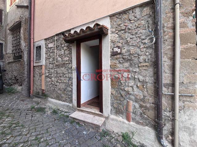 Appartamento in vendita a Anguillara Sabazia RM