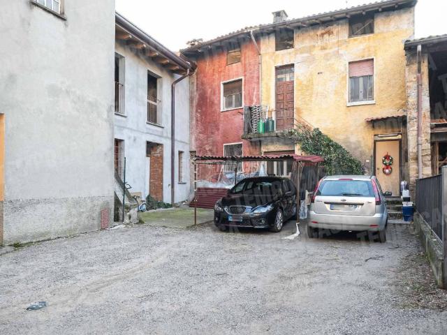 Appartamento in vendita a Annone di Brianza LC