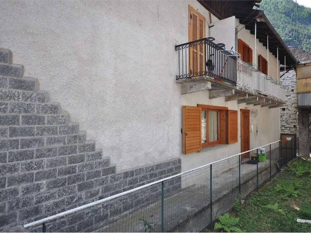 Casa indipendente in vendita a Antrona Schieranco VB
