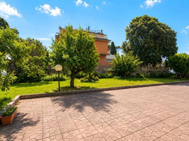 Appartamento in vendita a Anzio RM