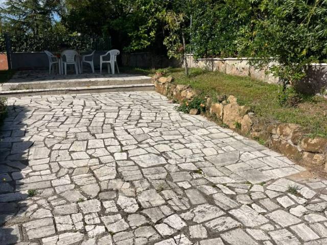 Appartamento in vendita a Anzio RM
