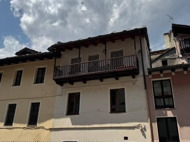 Appartamento in vendita a Aosta AO