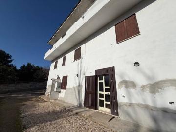Fossignano, Latina Lazio - Cantina