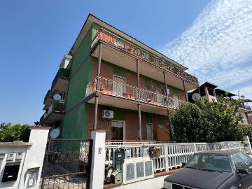 Camilleri, Latina Lazio