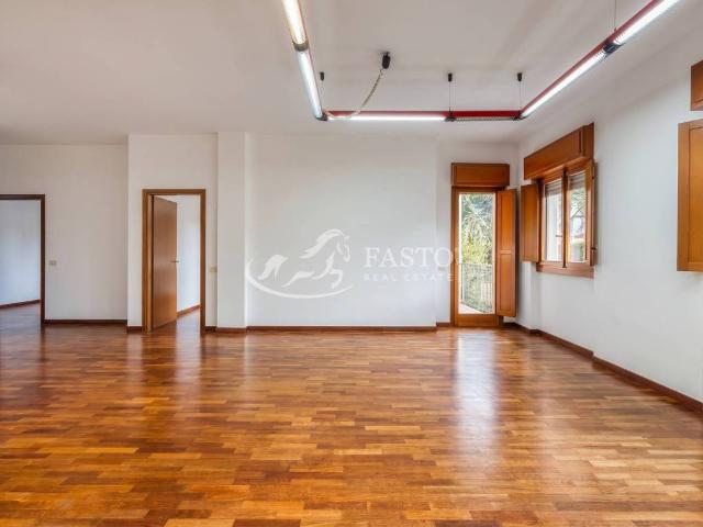 Appartamento in vendita a Arcore MB