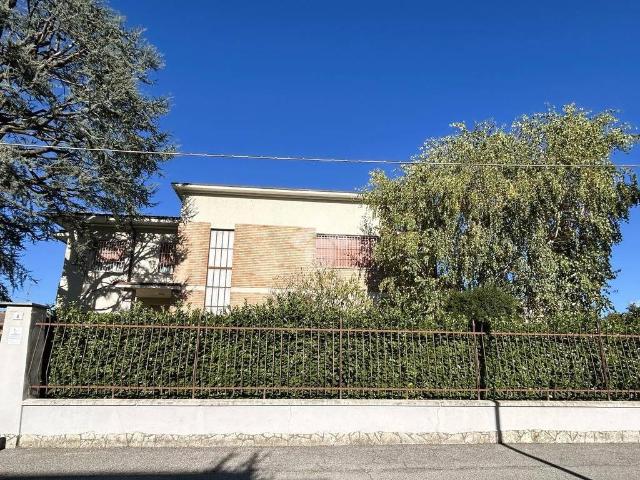 Appartamento in vendita a Arcore MB
