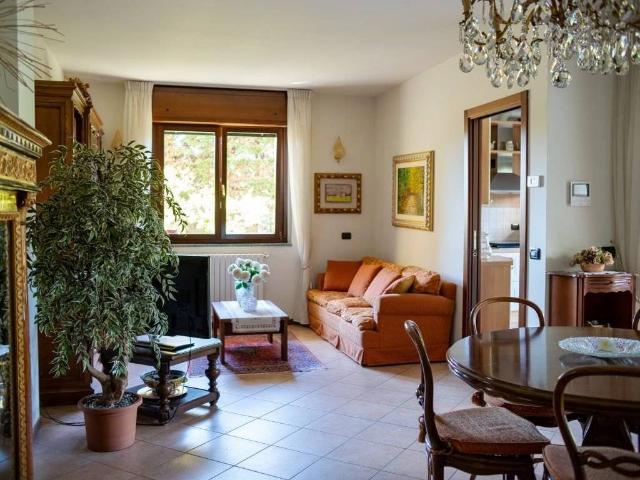 Appartamento in vendita a Arcore MB