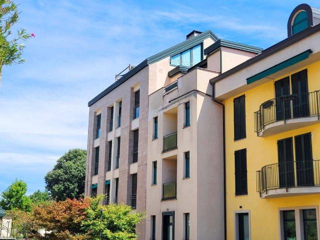 Appartamento in vendita a Arcore MB