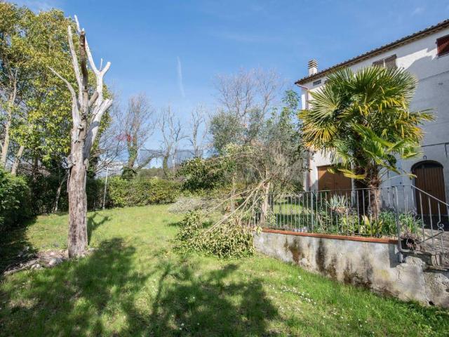Appartamento in vendita a Arcevia AN