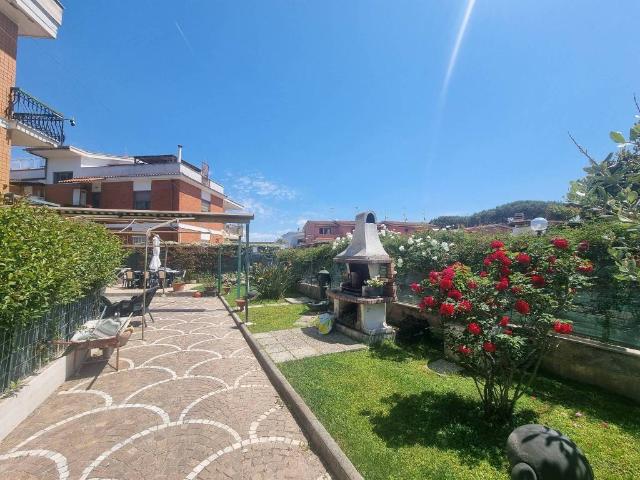 Appartamento in vendita a Ardea RM