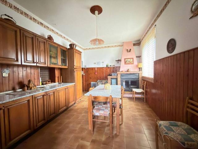 Casa indipendente in vendita a Arezzo AR