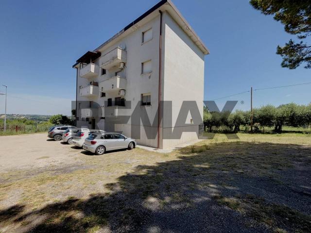 Appartamento in vendita a Ari