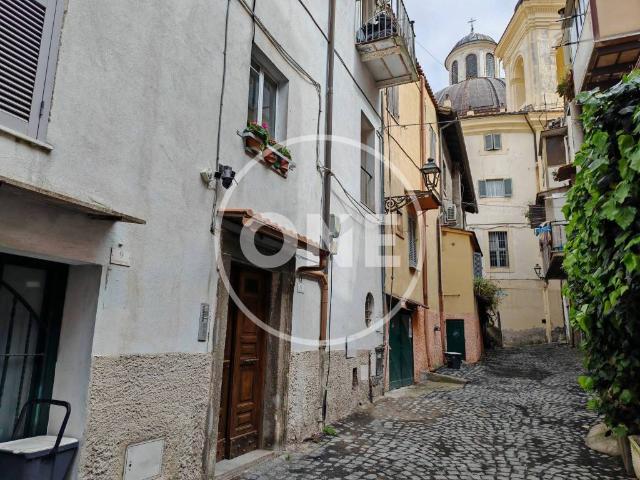 Appartamento in vendita a Ariccia RM