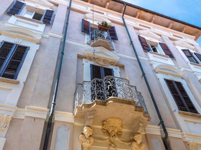 Appartamento in vendita a Arona NO