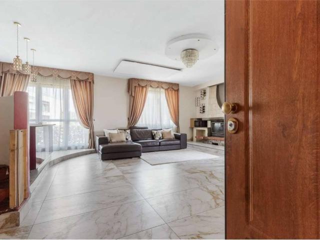 Appartamento in vendita a Arosio CO
