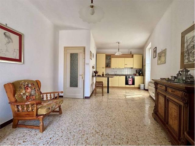 Appartamento in vendita a Armo IM