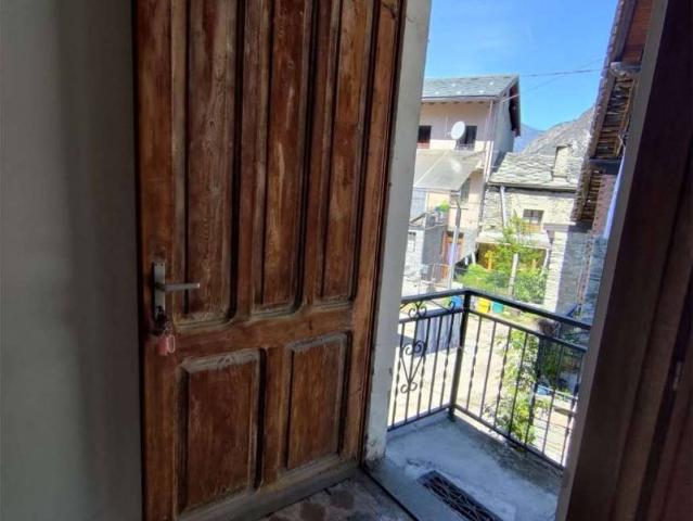 Appartamento in vendita a Arnad AO