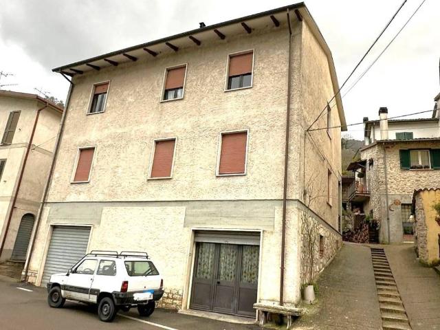 Appartamento in vendita a Arrone TR