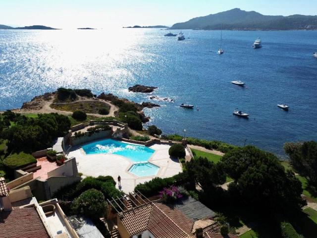 Appartamento in vendita a Arzachena