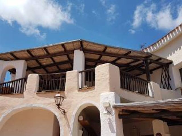 Appartamento in vendita a Arzachena OT