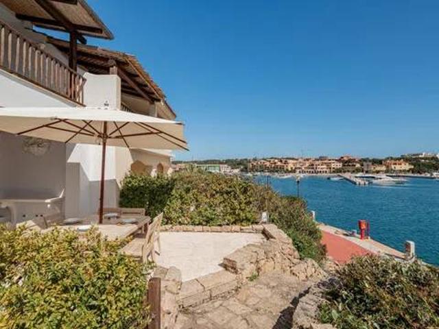 Appartamento in vendita a Arzachena OT
