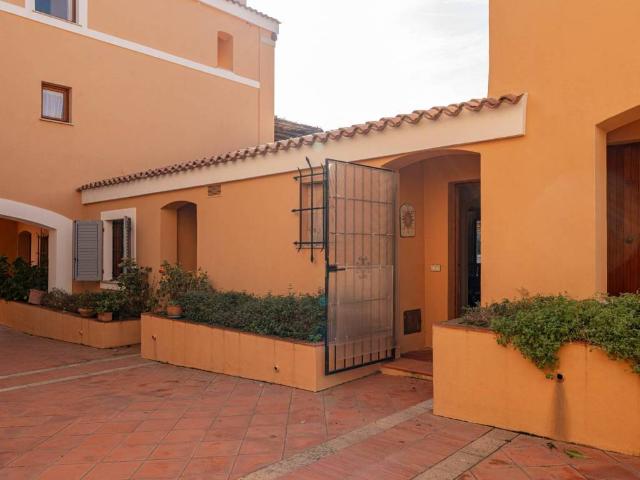 Appartamento in vendita a Arzachena OT