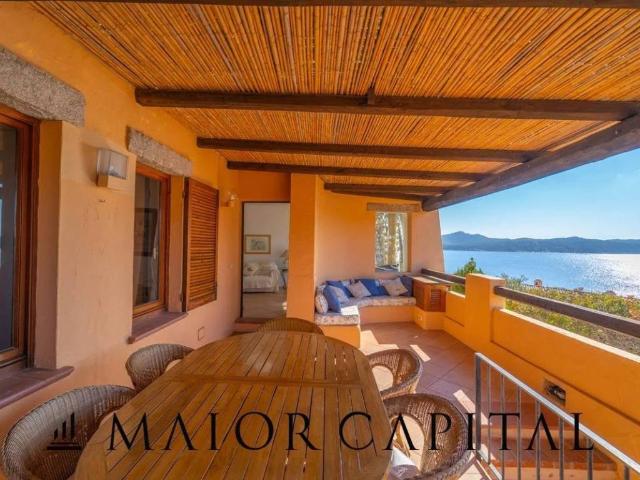 Appartamento in vendita a Arzachena OT