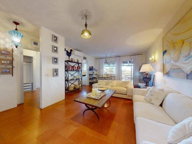 Appartamento in vendita a Arzachena OT