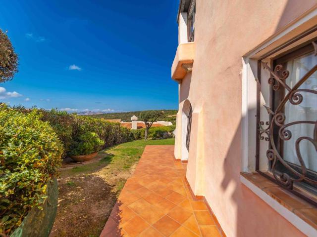 Appartamento in vendita a Arzachena OT